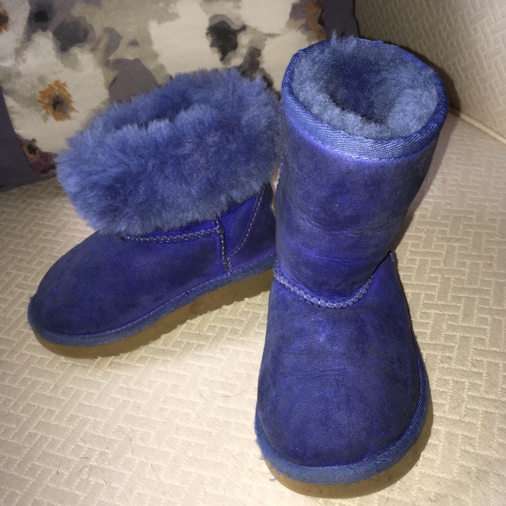 UGG Toddler 8